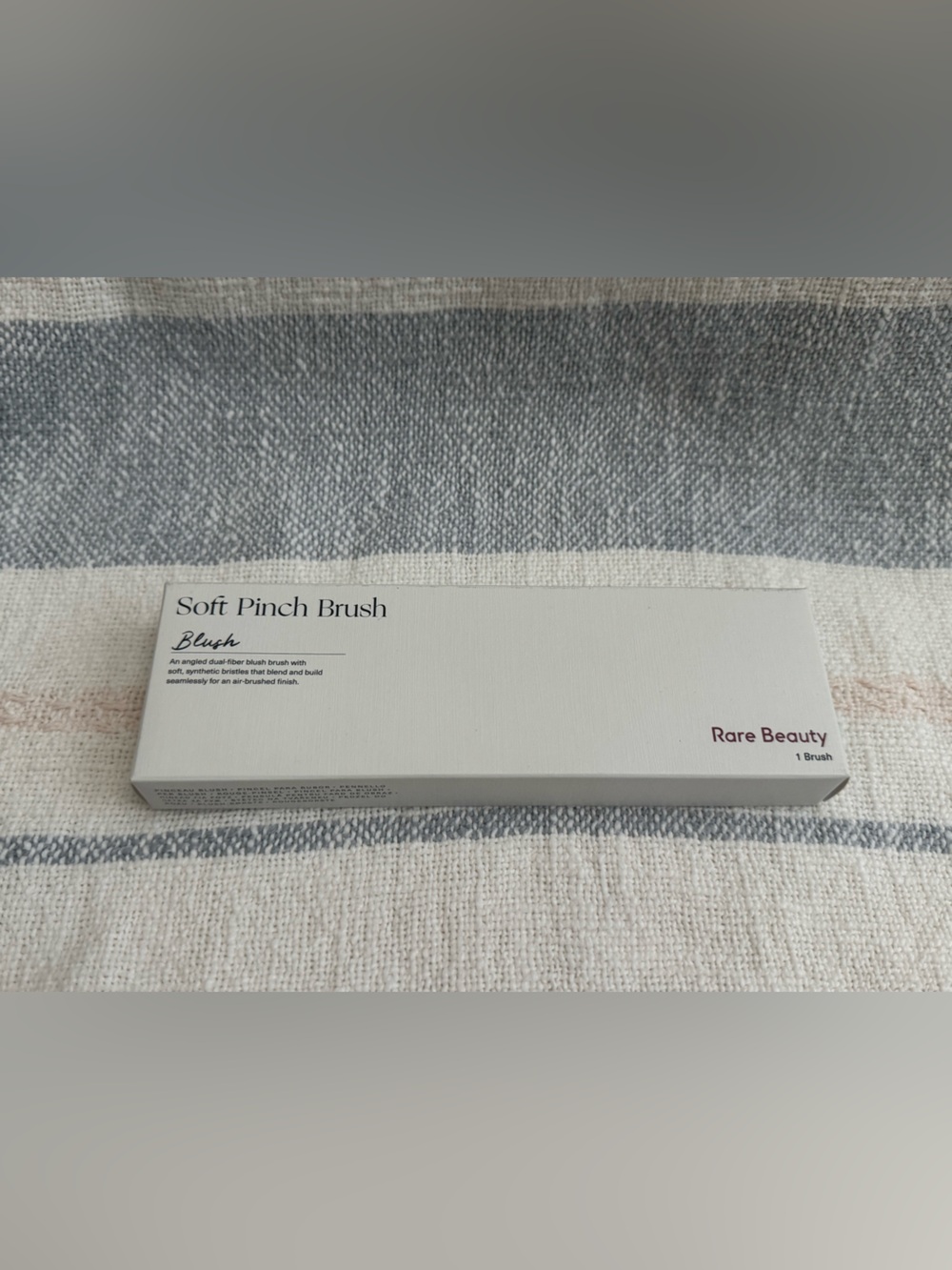 Rare Beauty Soft Pinch Brush